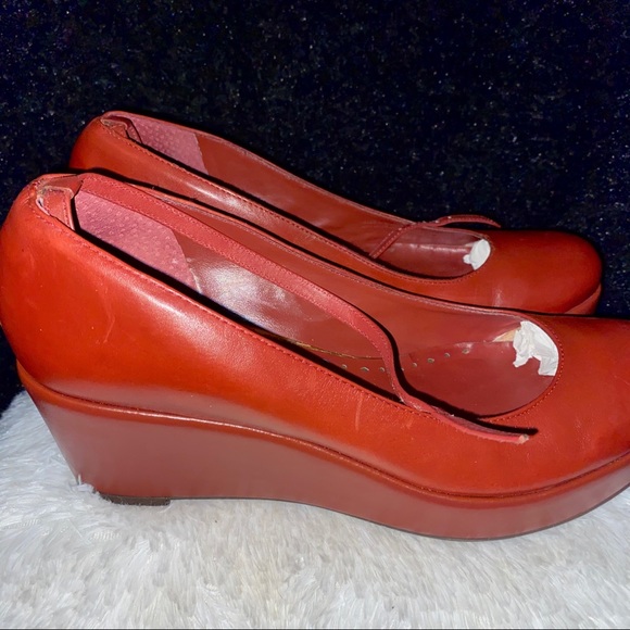 🚨BCBG Wedges🚨 - Picture 3 of 9